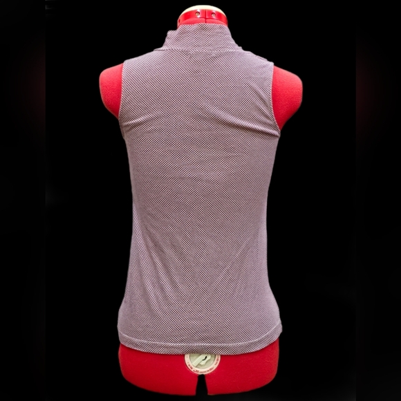 Old Navy, Size XS, Red Gingham Sleeveless Top - Picture 3 of 15